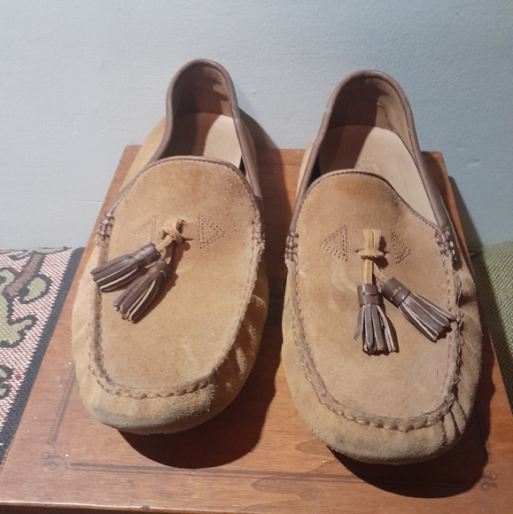 UGG "Marris" suede slip-on driving moccasins.  Tan suede, men's size 10 - Picture 1 of 10